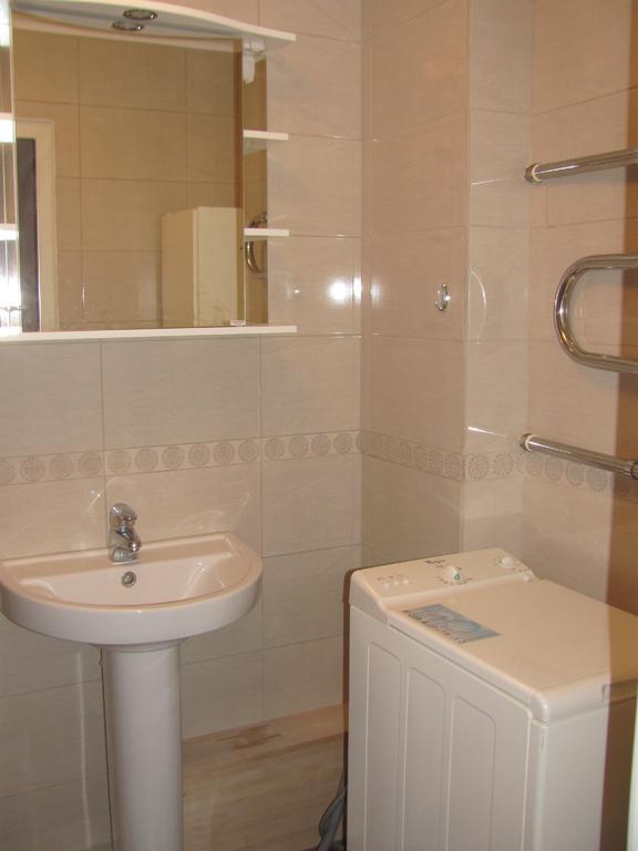 Economy Baltics Apartments - Keldrimaee Tallinn Ruang foto